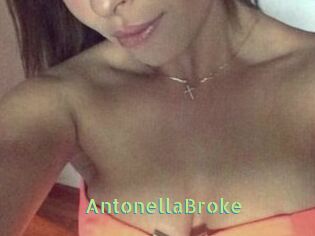 AntonellaBroke