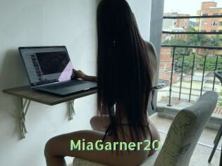 MiaGarner20