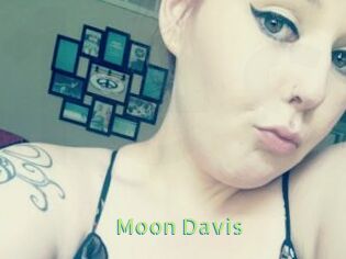 Moon_Davis