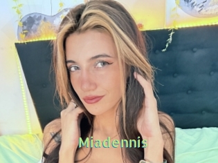 Miadennis