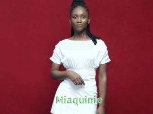 miaquinie Une Etudiante Sexy