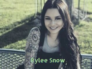 Rylee_Snow