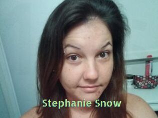 Stephanie_Snow