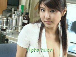 Tipha_huon