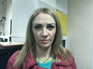 thitamia Une Etudiante Sexy